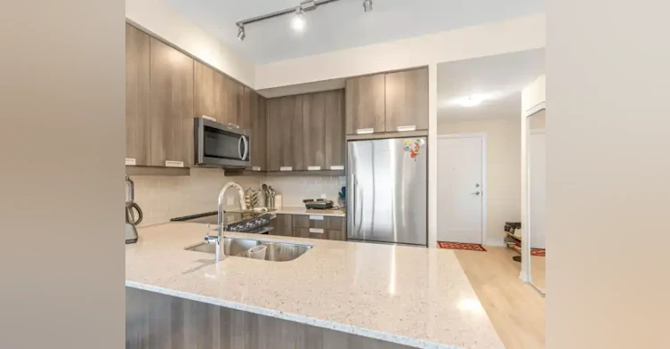 65 Watergarden Drive, Mississauga, ON, L5R 0G9 - 2