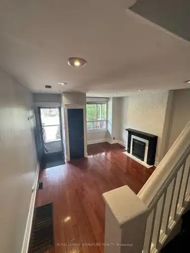 920 Woodbine Avenue, Toronto, ON, M4C 4B7 - 3