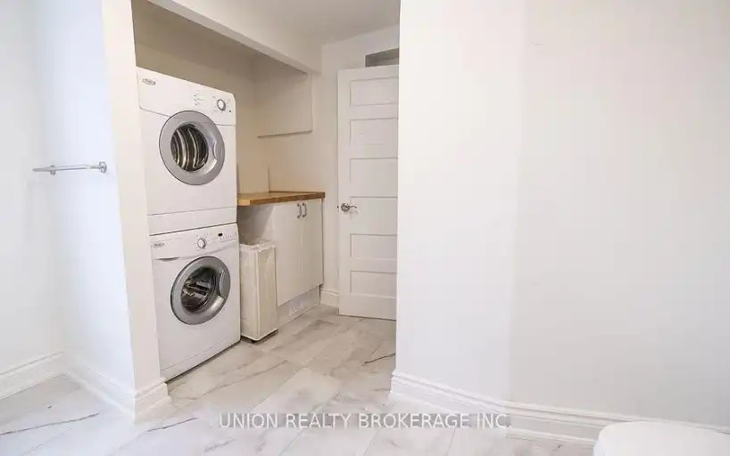 368 Main Street, Toronto, ON, M4C 4X8 - 9