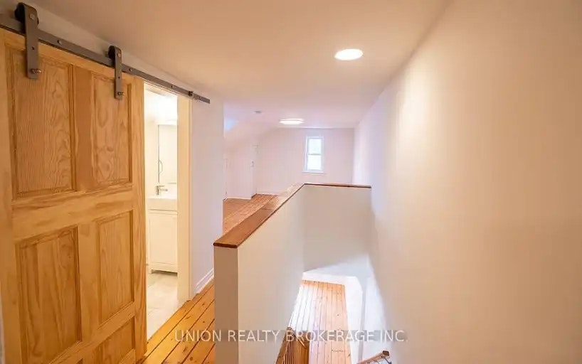 368 Main Street, Toronto, ON, M4C 4X8 - 8
