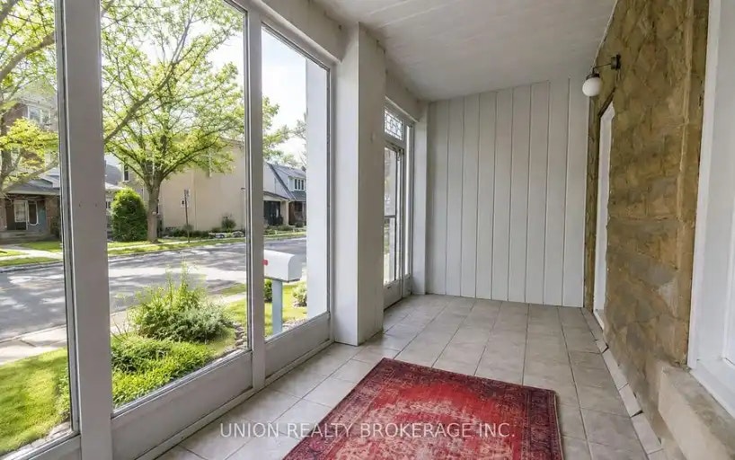 368 Main Street, Toronto, ON, M4C 4X8 - 4