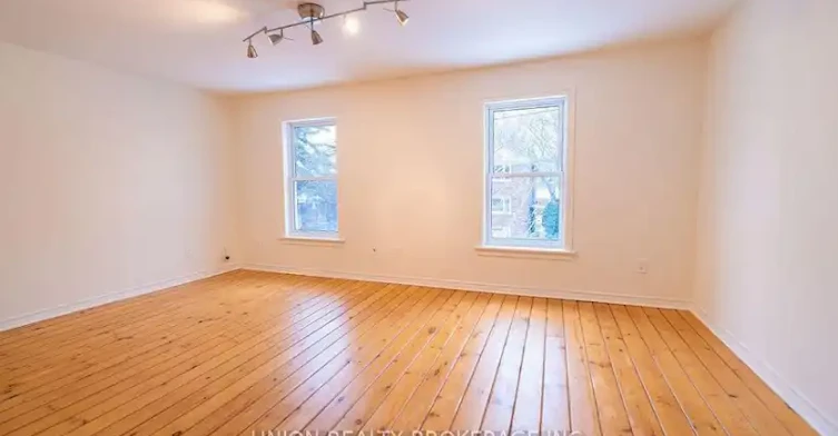 368 Main Street, Toronto, ON, M4C 4X8 - 10