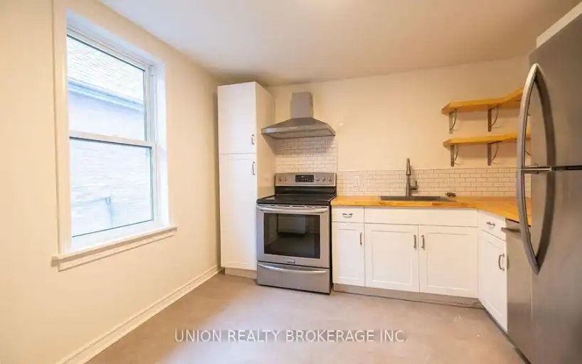 368 Main Street, Toronto, ON, M4C 4X8
