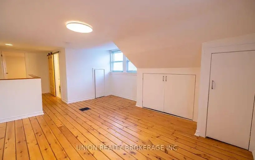 368 Main Street, Toronto, ON, M4C 4X8 - 2