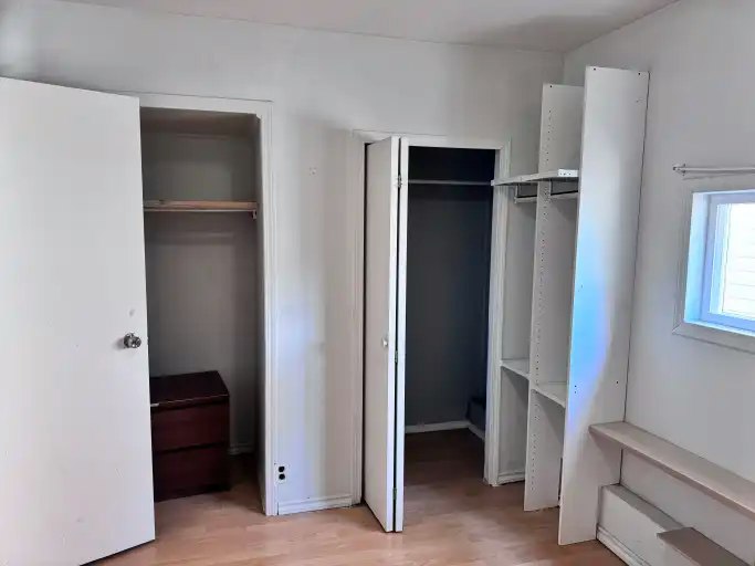 5349 Joyce Street, Vancouver, BC, V5R 4H3 - 3