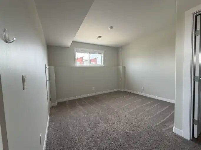 9601 114 Avenue, County of Grande Prairie, AB, T8X 0W7 - 11