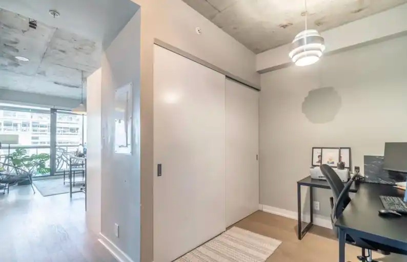 39 Brant Street, Toronto, ON, M5V 0M8 - 2