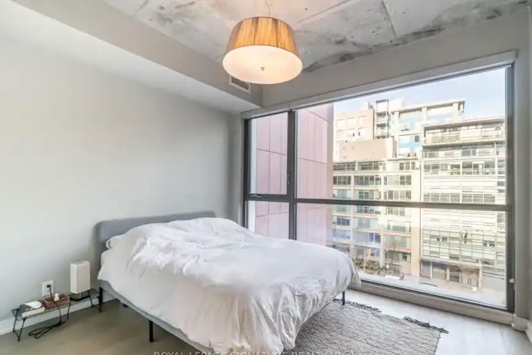 39 Brant Street, Toronto, ON, M5V 0M8 - 16