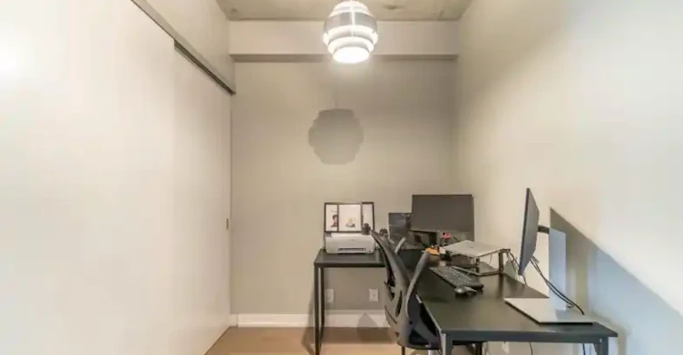 39 Brant Street, Toronto, ON, M5V 0M8 - 3