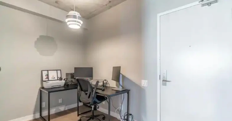 39 Brant Street, Toronto, ON, M5V 0M8 - 4