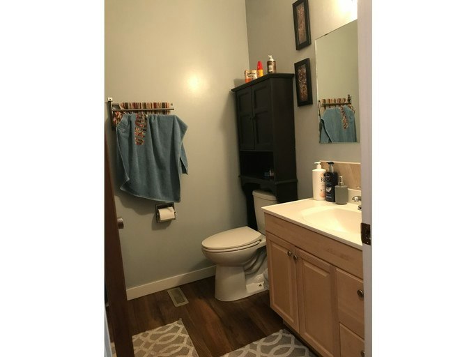 7707 137 Avenue NorthWest, Edmonton, AB, T5C 2L6 - 5