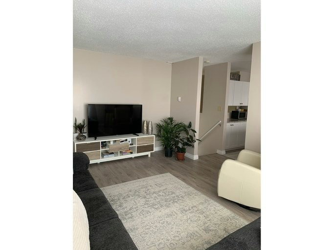 1300 12 Avenue SW, Moose Jaw, SK, S6H 6N6 - 5