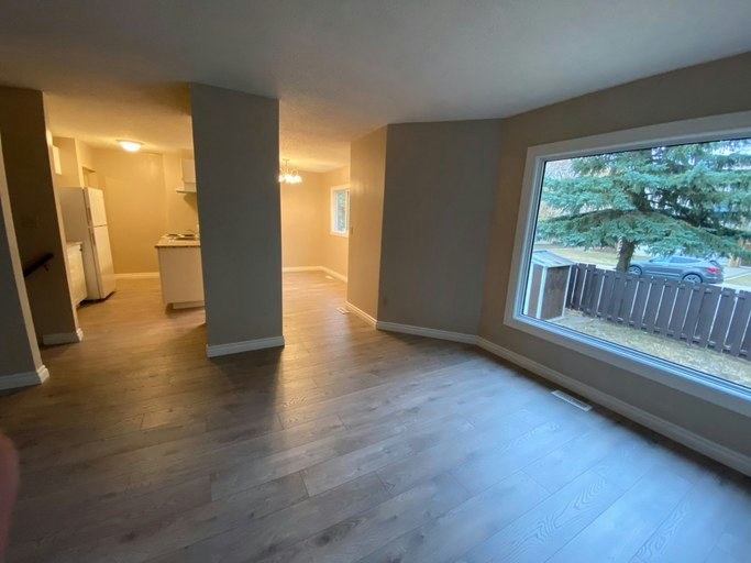 1300 12 Avenue SW, Moose Jaw, SK, S6H 6N6 - 3