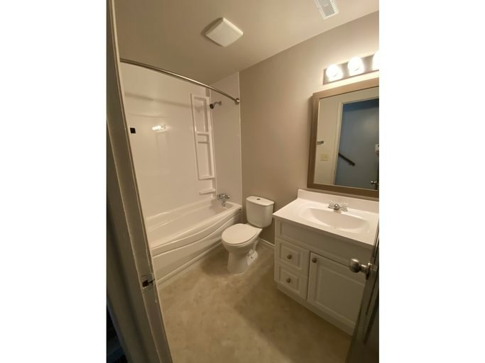 1300 12 Avenue SW, Moose Jaw, SK, S6H 6N6 - 9