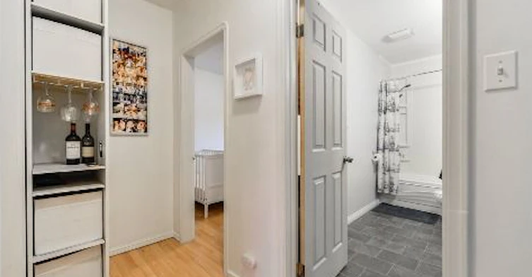 10509 University Avenue, Edmonton, AB, T6E 1L2 - 5