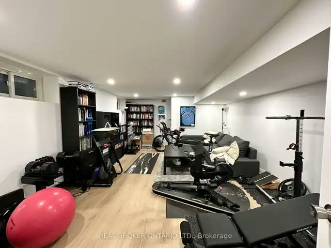 149 Wheeler Avenue, Toronto, ON, M4L 3V5 - 8