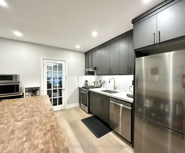 149 Wheeler Avenue, Toronto, ON, M4L 3V5 - 13