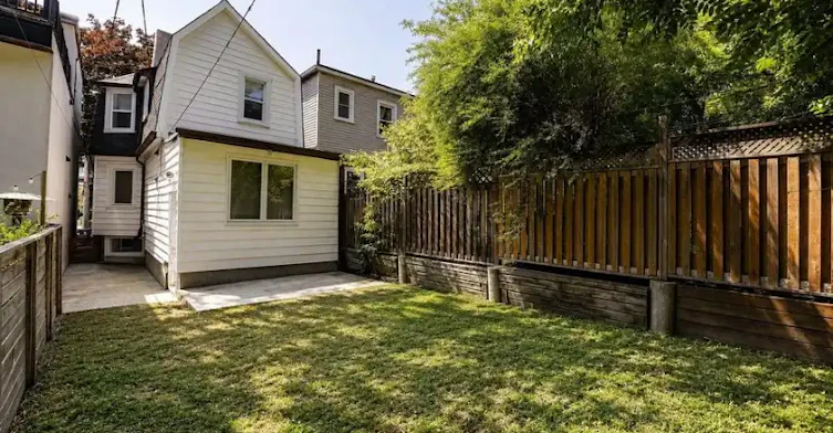 149 Wheeler Avenue, Toronto, ON, M4L 3V5 - 3