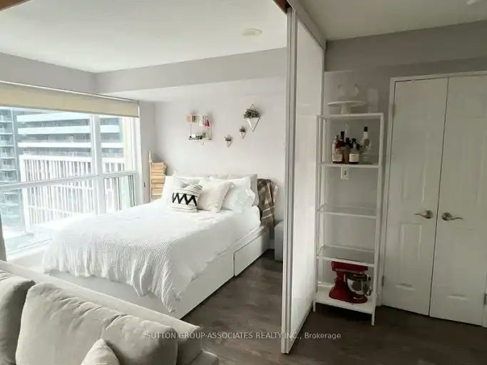 230 King Street East, Toronto, ON, M5A 1J7