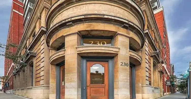 230 King Street East, Toronto, ON, M5A 1J7 - 8