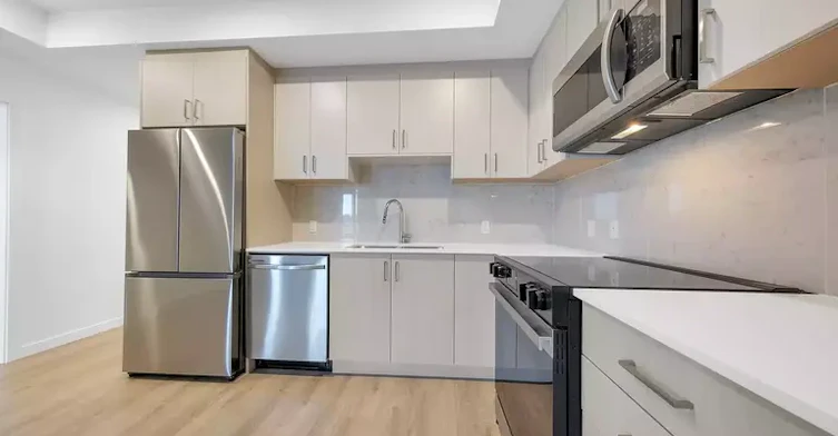 13858 108 Avenue, Surrey, BC, V3T 2K8 - 3