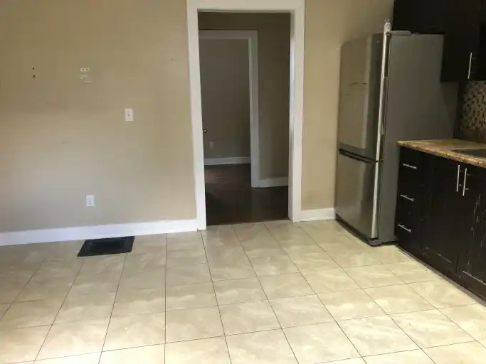 82 Coldwater Road West, Orillia, ON, L3V 3L4 - 3