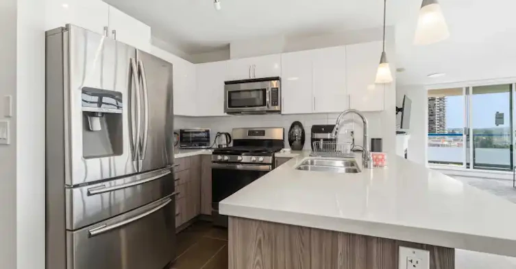 2133 Douglas Road, Burnaby, BC, V5C 0E9 - 8