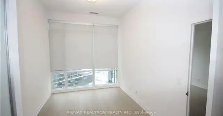 120 Bayview Avenue, Toronto, ON, M5A 0G4 - 4