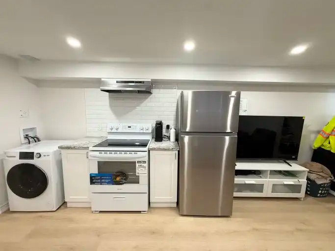 11 Scott Street, Kingston, ON, K7L 1L3 - 3