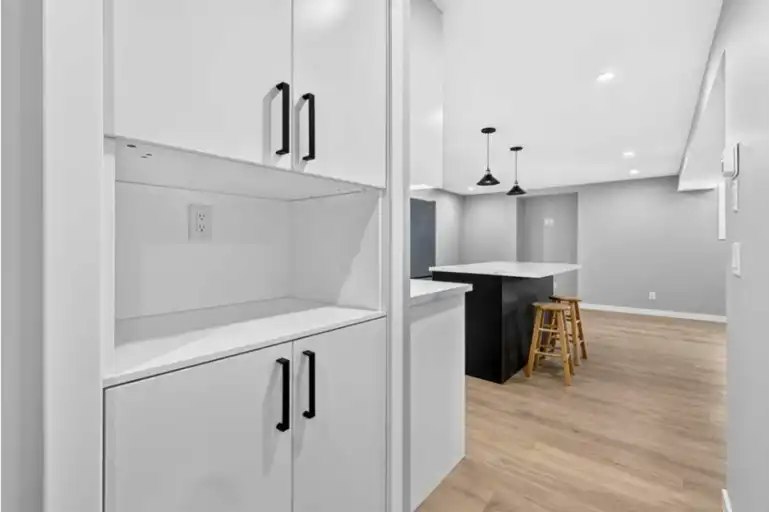 803 Canford Crescent Southwest, Calgary, AB, T2W 1L2 - 8