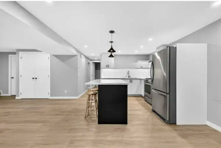 803 Canford Crescent Southwest, Calgary, AB, T2W 1L2 - 4