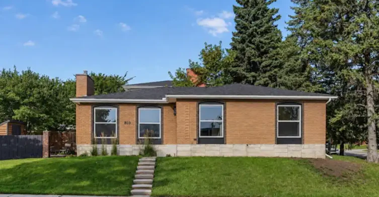 803 Canford Crescent Southwest, Calgary, AB, T2W 1L2 - 2