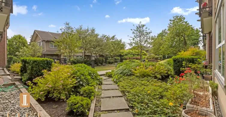 5889 Irmin Street, Burnaby, BC, V5J 1Y9 - 17
