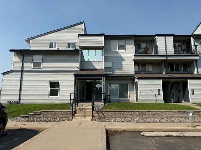 7201 Poplar Drive, Grande Prairie, AB, T8V 6C5