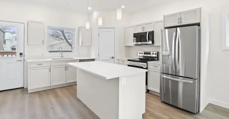 267 Devon Avenue, Winnipeg, MB, R2G 0C4 - 4