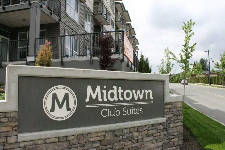 1833 Salton Road, Abbotsford, BC, V2S 0J9 - 2