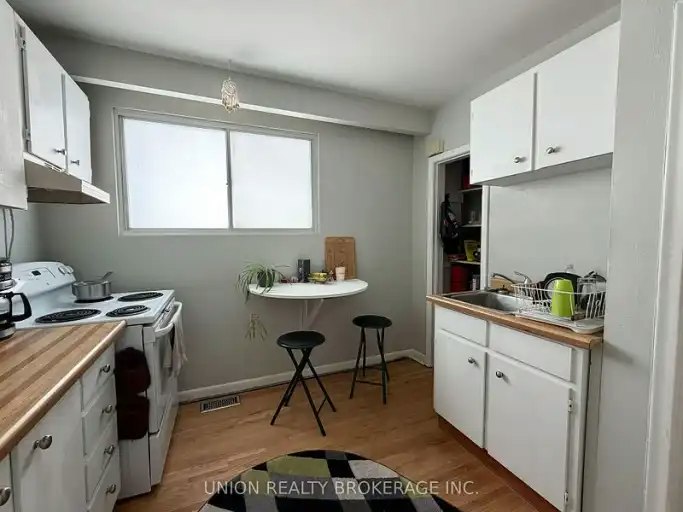 36 Balsam Avenue, Toronto, ON, M4E 3B4 - 8