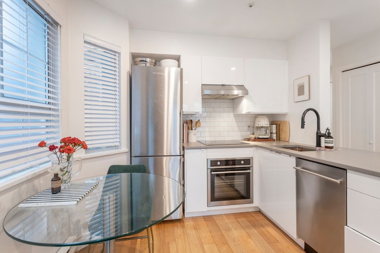 1520 Cotton Drive, Vancouver, BC, V5L 3V2 - 5