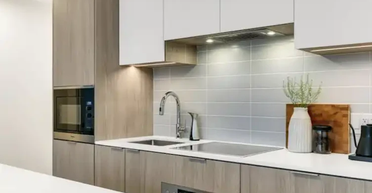 123 Portland Street, Toronto, ON, M5V 0V9 - 11