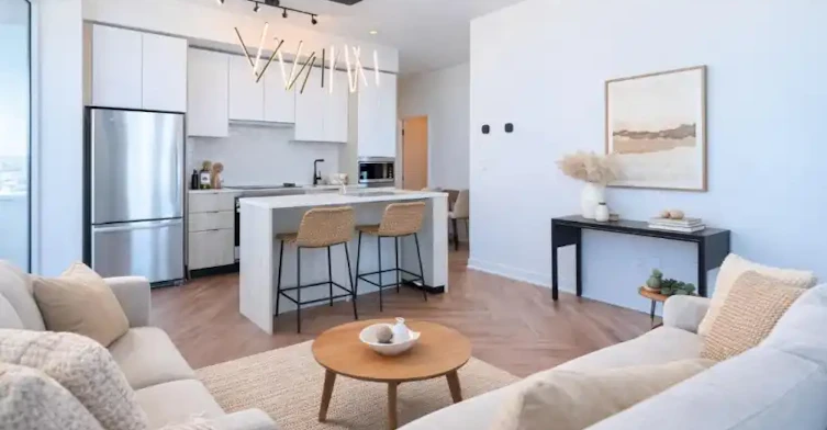 1007 The Queensway, Toronto, ON, M8Z 0H4 - 3
