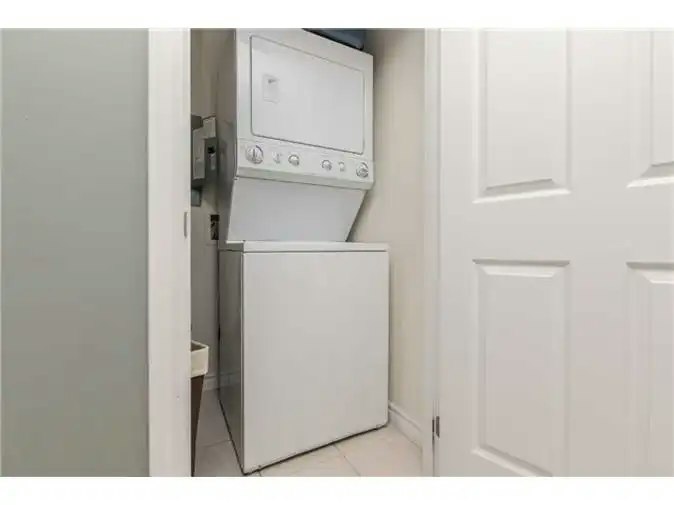 37 Ellen Street, Barrie, ON, L4N 6G2 - 9
