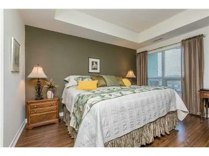 37 Ellen Street, Barrie, ON, L4N 6G2 - 3