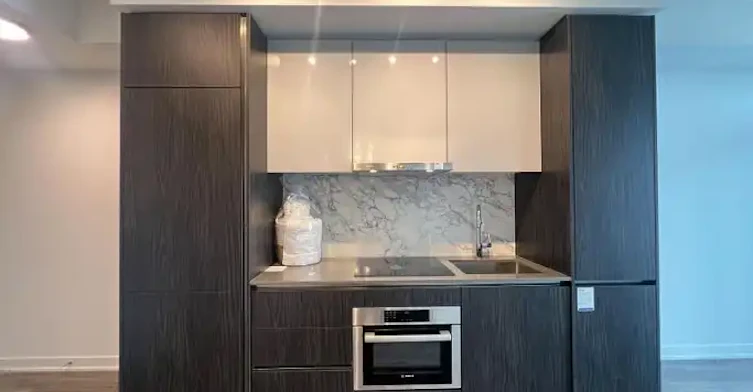 180 Front Street East, Toronto, ON, M5A 0A9 - 2