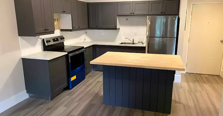 521 King Street, Port Colborne, ON, L3K 4H5 - 2