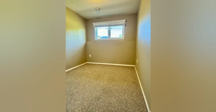 5137 49 Avenue, Vegreville, AB, T9C 1M6 - 16