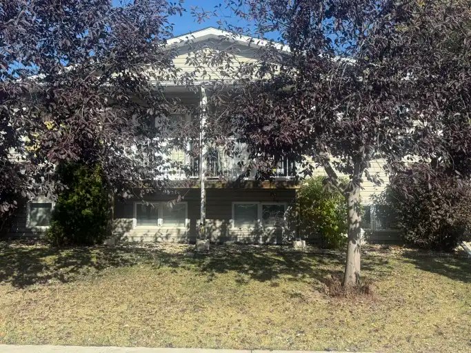5134 49 Avenue, Vegreville, AB, T9C 1M6 - 15