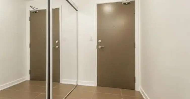 4065 Brickstone Mews, Mississauga, ON, L5B 0G3 - 2