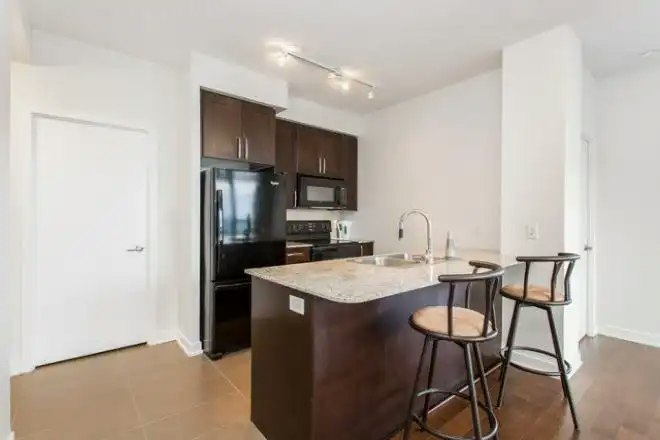 4065 Brickstone Mews, Mississauga, ON, L5B 0G3 - 4