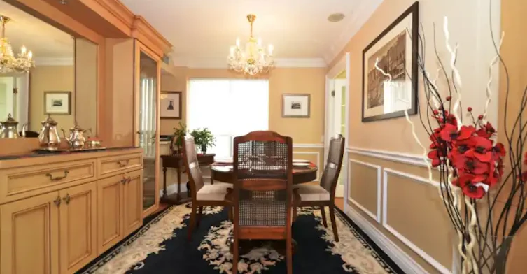 25 Kingsbridge Garden Circle, Mississauga, ON, L5R 4B1 - 4