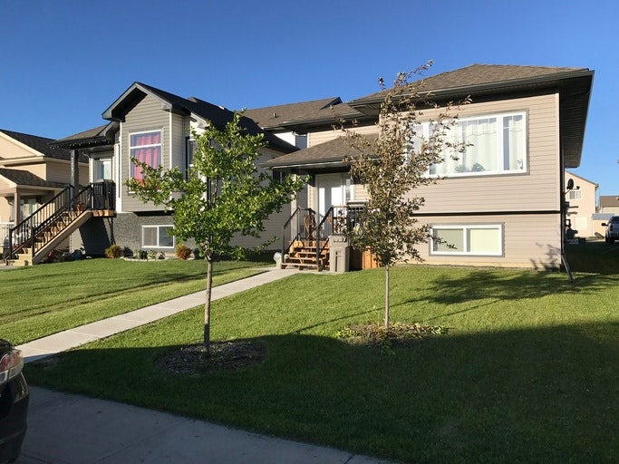 7517 115b Street, Grande Prairie, AB, T8W 0J2